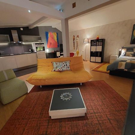 La Crique De L'Evole Apartment เนอชาแต็ล ภายนอก รูปภาพ