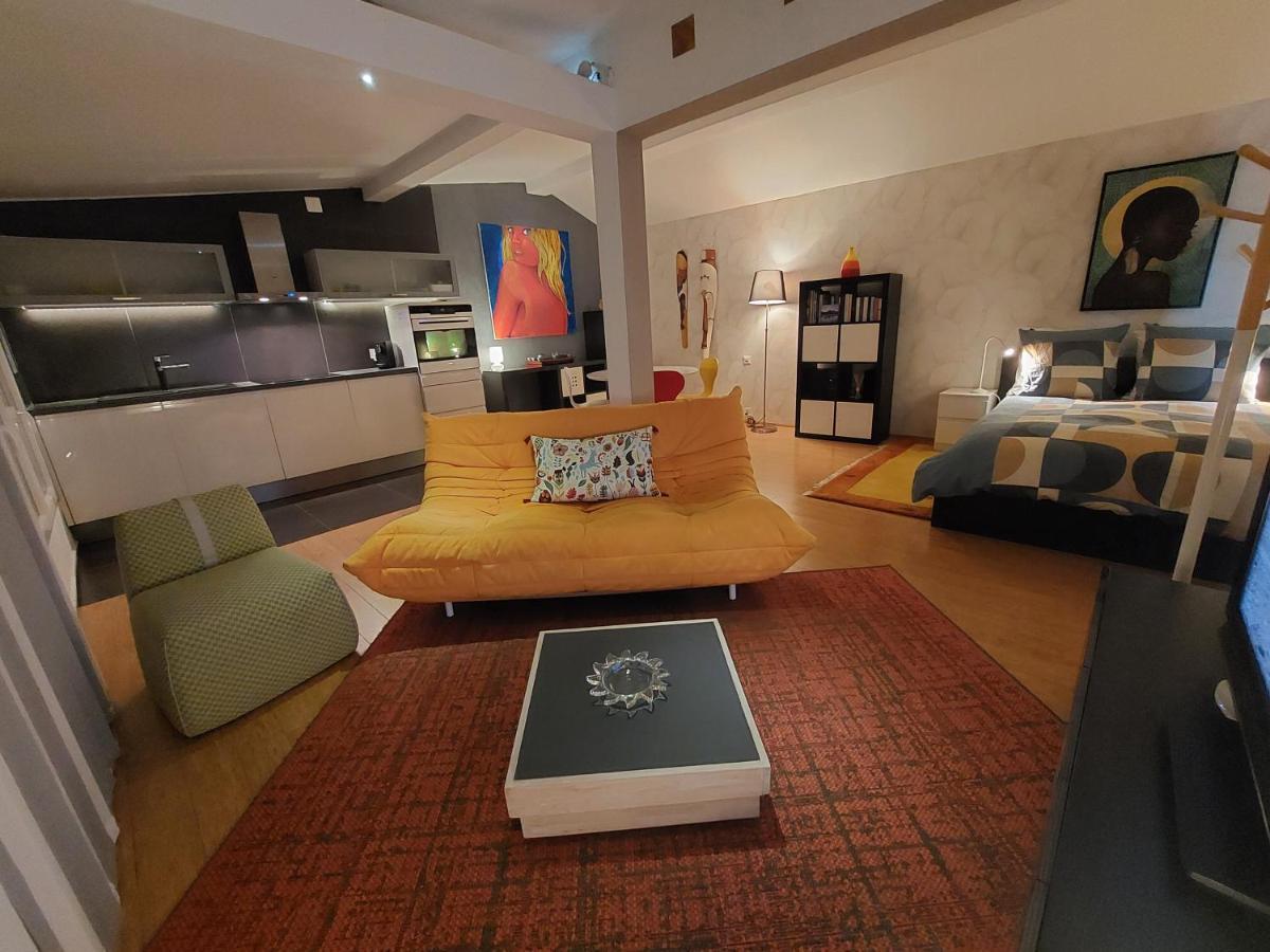 La Crique De L'Evole Apartment เนอชาแต็ล ภายนอก รูปภาพ