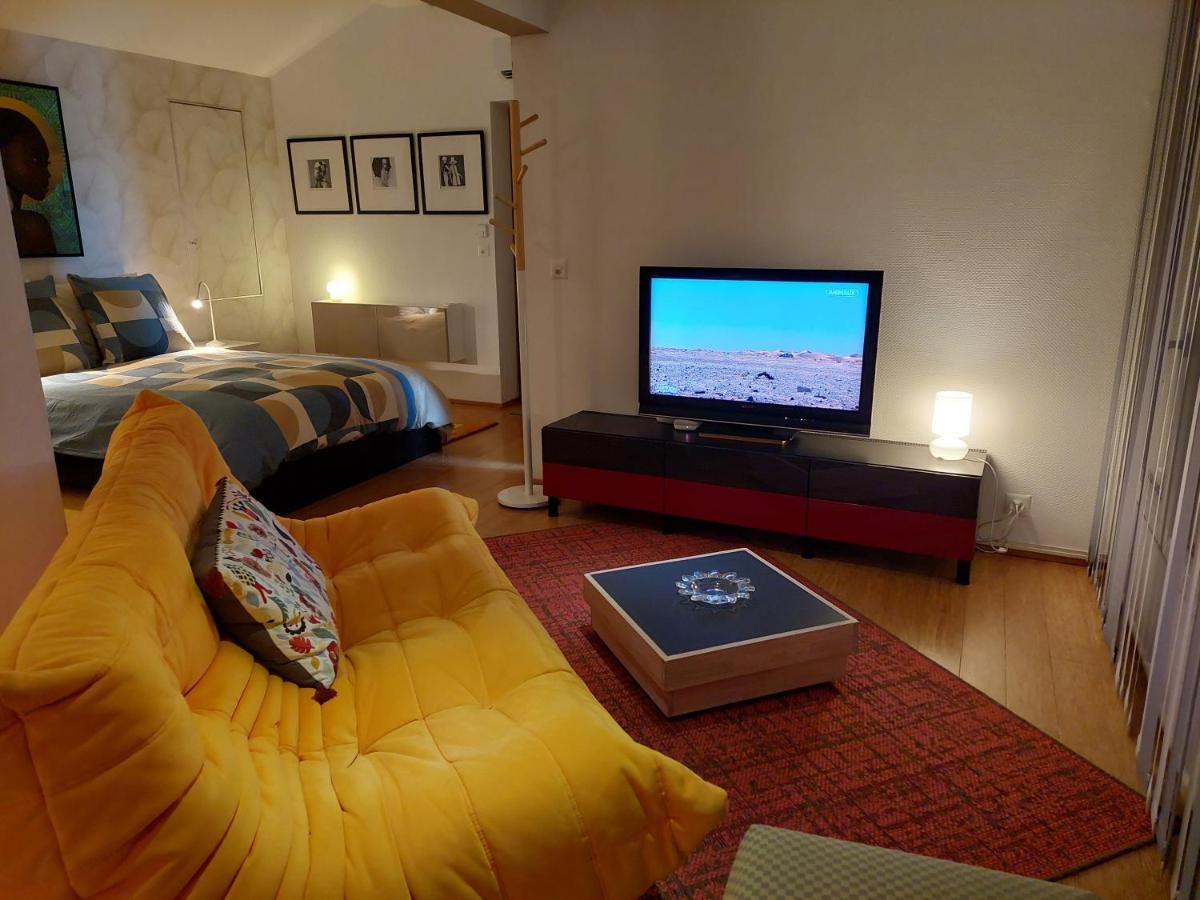 La Crique De L'Evole Apartment เนอชาแต็ล ภายนอก รูปภาพ